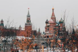العقوبات على روسيا.. فاعلة أم كارثة؟ وجهة نظر حقوقية